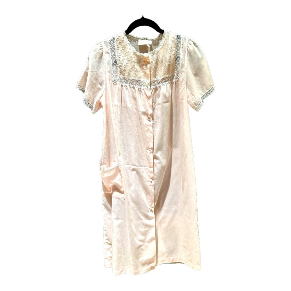Iconic Vintage Barbizon Button Down One Pocket Housecoat/Robe Pink